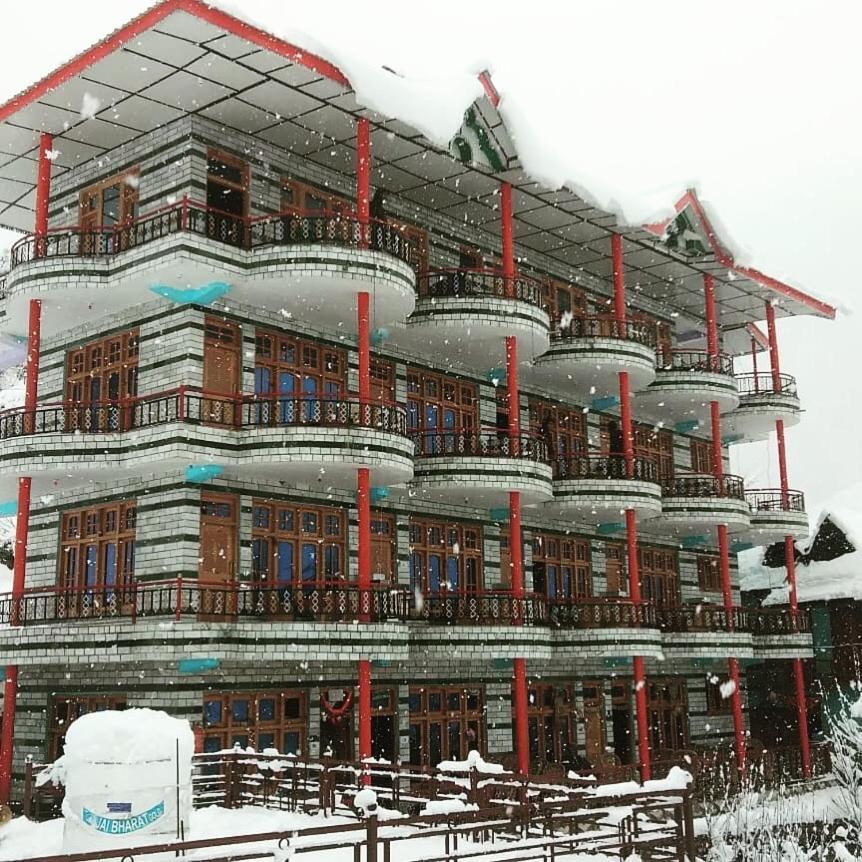 Eyesky, Tosh Hotel Kültér fotó